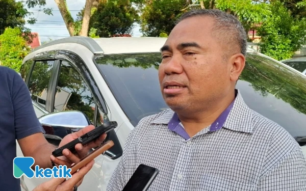 Thumbnail IMTA Distransnaker Halsel 2025 Melejit Lampaui Target, Daud Djubedi Optimis Tembus 50 Miliar