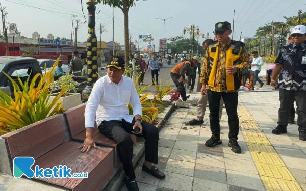 Thumbnail Bupati Sidoarjo Subandi Pastikan Fasilitas GOR Delta Layak untuk Masyarakat