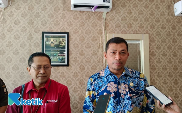 Thumbnail Berita - Cegah Generasi Muda Terjerat Pinjol Ilegal, Bank Jatim Situbondo Gencarkan Literasi Keuangan