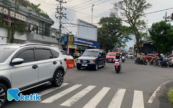 Thumbnail Berita - Libur Natal, Volume Kendaraan ke Kota Batu Meningkat Namun Lalu Lintas Tetap Terkendali