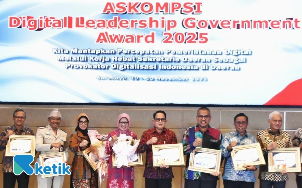 Thumbnail Berita - Sekda Sidoarjo Raih Prestasi Terbaik I Nasional ADLG Awards 2025