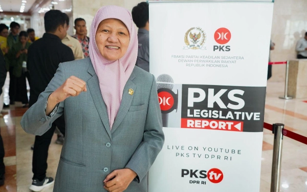 Thumbnail Stop Anak Putus Sekolah! Reni Astuti Gercep Buka Posko dan Kawal MPLS Tanpa Perundungan