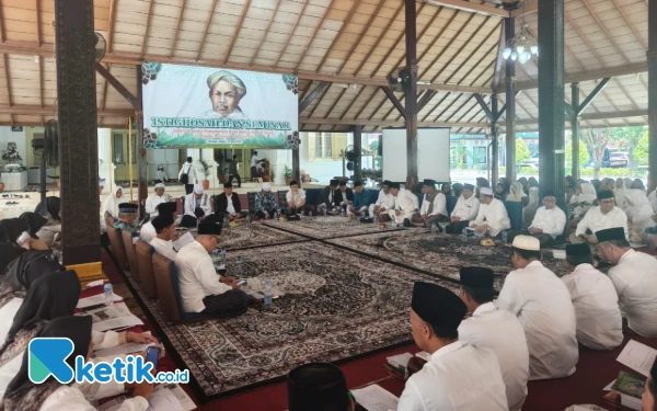 Thumbnail Berita - Dinilai Paling Lengkap, Kiai Abbas Buntet Berpeluang Besar Jadi Pahlawan Nasional