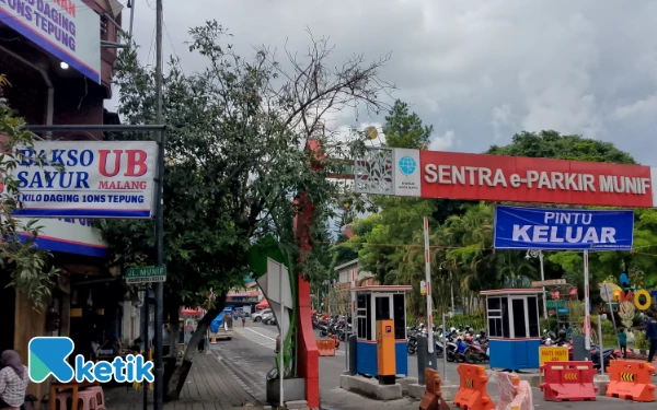 Thumbnail Berita - Surganya Pecinta Kuliner, Ini Deretan Tempat Makan Enak di Sekitar Alun-alun Kota Batu