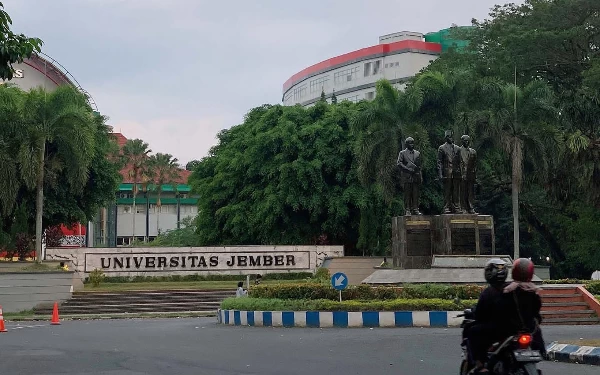 Sejoli Mahasiswa Unej Kepergok Mesum di Ruang UKM Kampus, Kondom dan Tisu Basah Jadi Barang Bukti