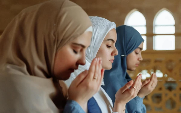 Thumbnail Berita - Puasa Ramadan Bisa Turunkan Berat Badan, Kuncinya di Kontrol Kalori dan Pola Makan