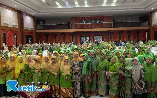 Thumbnail Khofifah Silaturahmi dengan Muslimat NU dan Aisiyah Kota Blitar