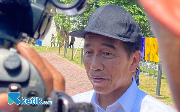 Thumbnail Penuhi Panggilan Bareskrim Terkait Ijazah, Jokowi Dicecar 22 Pertanyaan