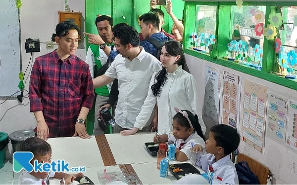 Thumbnail Badan Gizi Nasional Merinci Manfaat hingga Dampak Ekonomi Makan Gratis Prabowo-Gibran