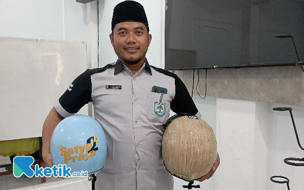 SMK Satya Praja 2 Petarukan Pemalang Sulap Limbah Nanas Menjadi Helm