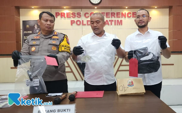 Thumbnail Kronologi Penyergapan Residivis Curanmor di Waru Sidoarjo, Serang Polisi dengan Bom