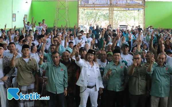 Thumbnail Didukung Penuh Pemuda Pacira dan Tokoh se-Kec Cangkuang, Cabup Bandung Kang DS Optimistis Menang 72 Persen