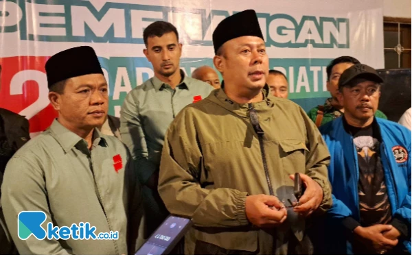 Thumbnail Tim Pemenangan Paslon 02 Resmi Umumkan Kemenangan Dadang Supriatna-Ali Syakieb di Pilbup Bandung