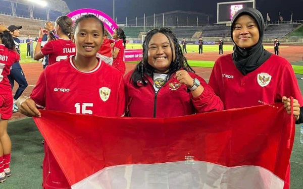 Thumbnail Dua Mahasiswi Unesa Antarkan Timnas Indonesia Juara Piala AFF Wanita 2024