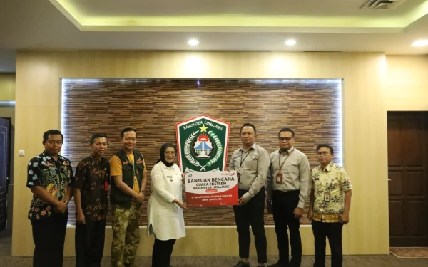 Thumbnail Bank Jatim Bantu Perbaikan Rumah Korban Puting Beliung di Lumajang