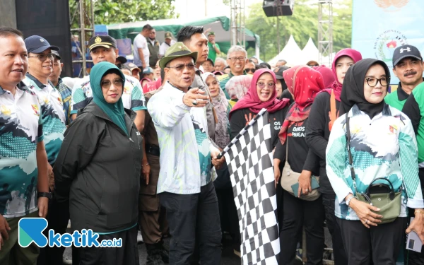 Thumbnail Bupati Bandung: Gerak Jalan Sehat Bedas Simbol Kekompakan, Kebersamaan dan Soliditas