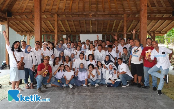 Thumbnail Meski Sekolahnya Bubar, Alumni SMA Marsudi Luhur Yogyakarta Tetap Kompak Jalin Kebersamaan