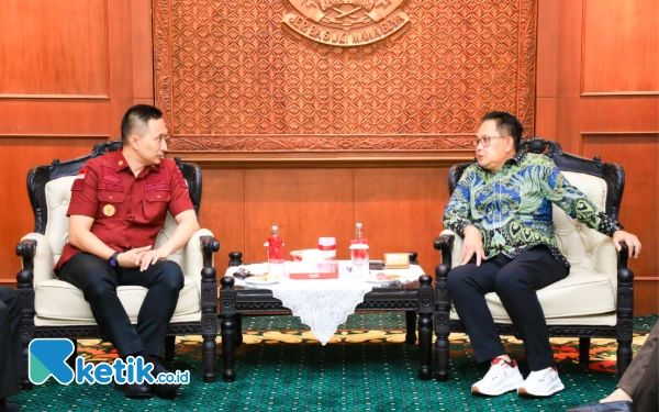 Thumbnail Pemprov Jatim Usulkan Penerapan Sistem Passport on Board untuk Jemaah Haji dan Umroh