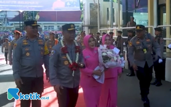 Polda Sumbar Gelar Tradisi Farewell dan Welcome Parade Kapolda Baru