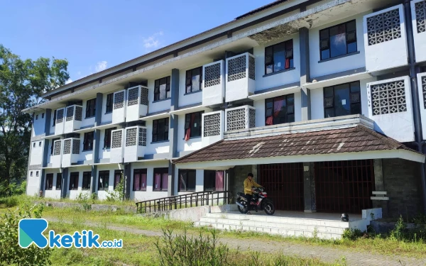 Thumbnail Gedung Wisma Atlet Pacitan Lama Terbengkalai, Kapan Dilakukan Rehab?