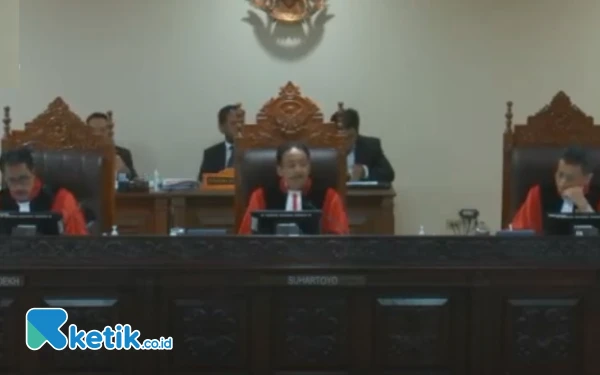 Thumbnail Majelis Hakim MK Diminta Tolak Seluruh Permohonan Penggugat Hasil Pilkada Kabupaten Bandung