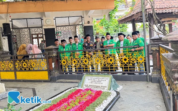 Thumbnail Raker II 2025 Rampung, MDS Rijalul Ansor Robatal Gelar Ziarah Muassis NU