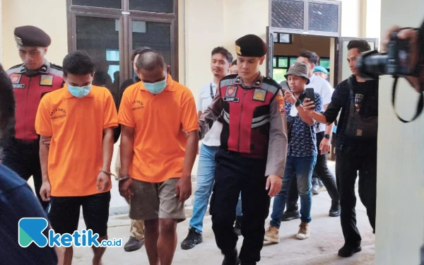 Thumbnail Polres Pacitan Gulung Dua Pengedar Pil Koplo, Pelaku Ngaku Siap Bertobat