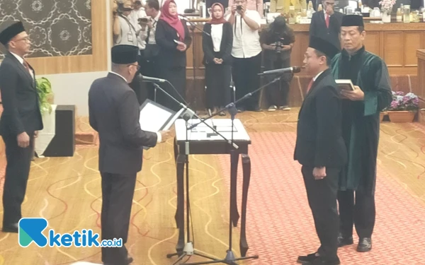 Thumbnail Rapat Paripurna PAW DPRD Kota Madiun, Fauzi Ghozali Resmi Gantikan F Bagus Panuntun