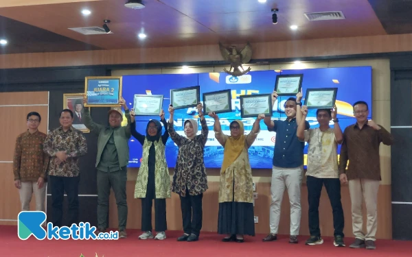 Thumbnail Unesa Beri Penghargaan untuk Lembaga Berprestasi di Bidang Olahraga, Seni-Budaya dan Disabilitas