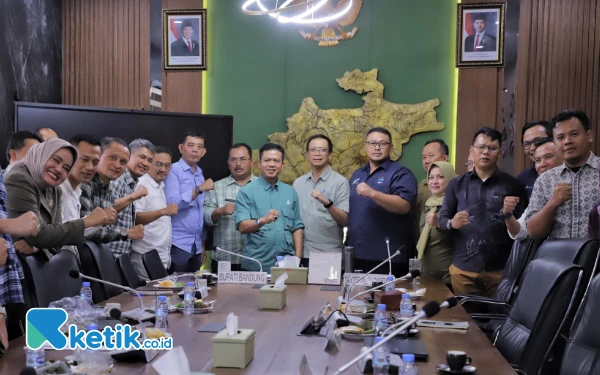 Thumbnail Bupati Bandung Ingatkan Soal Hak dan Kewajiban Perusahaan BUMN