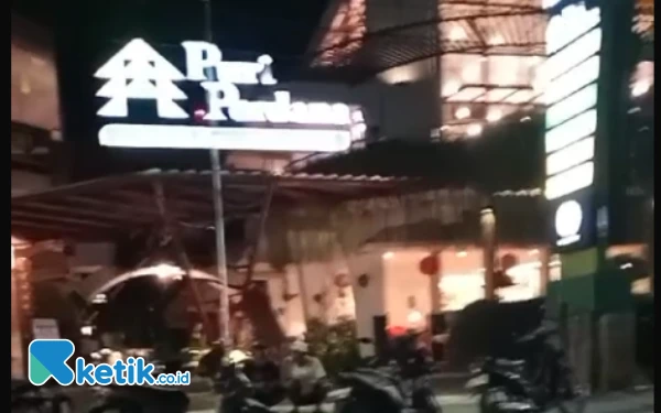 Thumbnail Diduga Jadi Sarang Prostitusi, Salah Satu Hotel di Kota Blitar Digrebek Polisi