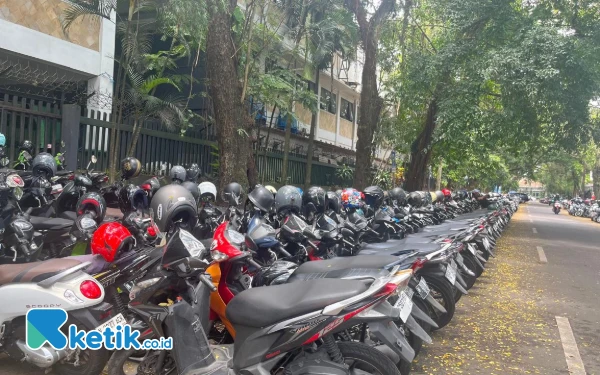 Thumbnail Dishub Tertibkan Parkir Kawasan Sekolah di Kota Malang