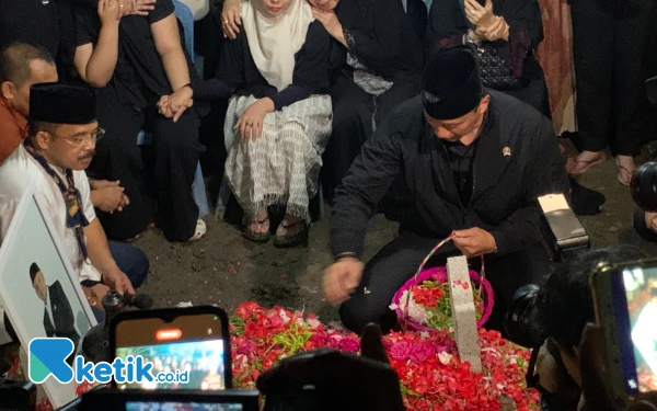 Thumbnail Ketum Partai Demokrat Mengenang Sosok Renville Antonio