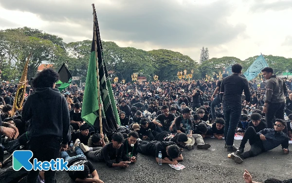 Thumbnail Tampung Tuntutan Mahasiswa, Ketua DPRD Kota Malang sebut Mitigasi Efisiensi Anggaran Sudah Dilakukan