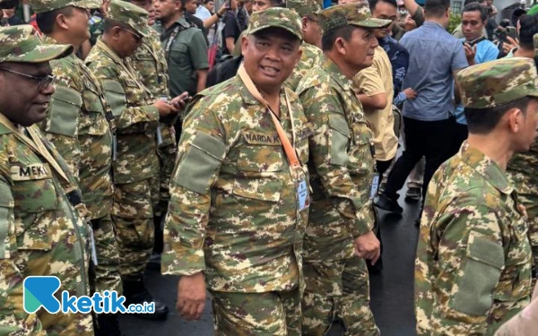 Thumbnail Berita - Wamendagri Ungkap 55 Kepala Daerah Tak Hadiri Retret