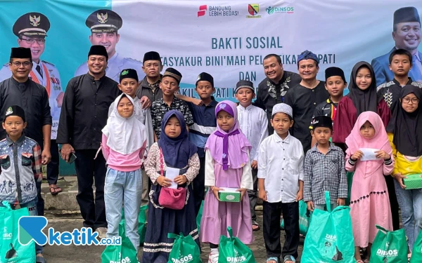 Thumbnail Dinsos Tasyakur Bin Nimah Dilantiknya Bupati dan Wabup Bandung dengan Santuni Puluhan Anak Yatim