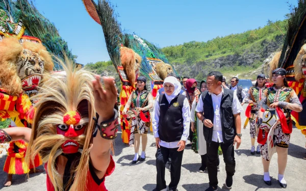 Thumbnail Gubernur Khofifah Bangga 11 Event Jatim Masuk KEN 2025, Ini Daftarnya