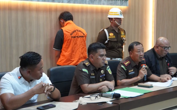 Thumbnail Dua Tahun Buron, DPO Kasus Penganiayaan Diringkus Tim Tabur Kejati Sumsel-Kejari Palembang