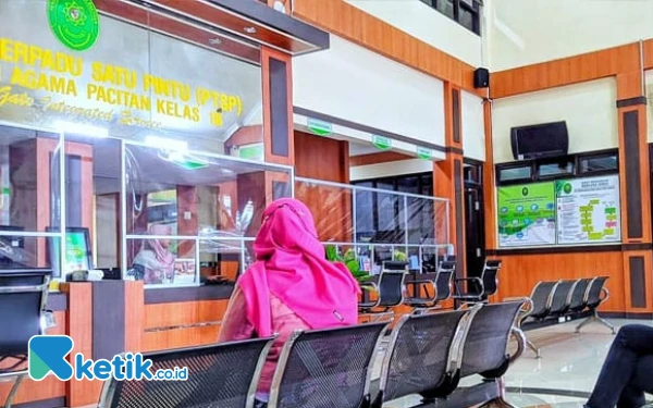 Thumbnail Puluhan Remaja di Pacitan Dinikahkan Dini, PA Sebut Orang Tua Kewalahan