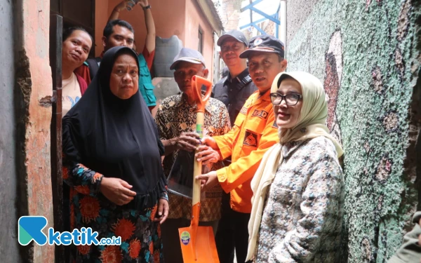 Thumbnail BPBD Kabupaten Bandung Salurkan Bantuan Terdampak Bencana agar Warga Nyaman Beribadah Ramadan