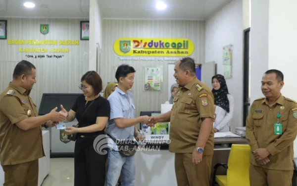 Thumbnail Sidak Mal Pelayanan Publik, Bupati dan Wakil Bupati Asahan Berikan Pengarahan