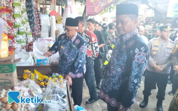 Thumbnail Stabilkan Harga Bahan Pokok Selama Ramadhan, Pemkab Blitar Gelar Operasi Pasar