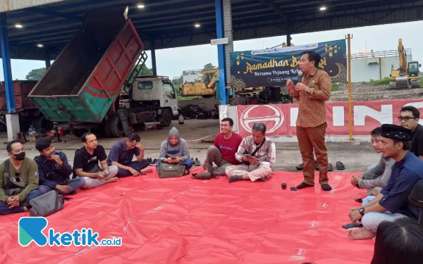 Thumbnail Bukber Seru di TPA Sampah Griyo Mulyo Bersama Forum Wartawan Sidoarjo