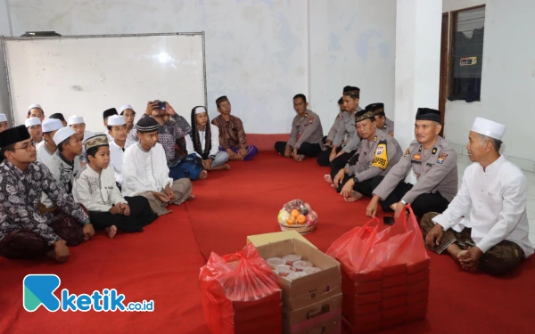 Thumbnail Polres Batu Berbagai Kebahagiaan dengan Anak Yatim Ponpes Ar Ridlwan