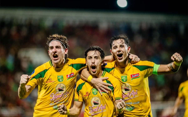 Thumbnail 3 Fakta Laga PSM Makassar vs Persebaya Surabaya