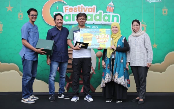 Thumbnail Wow! Nasabah Pegadaian Surabaya Berhasil  Menangkan 123 Gram Program Badai Emas