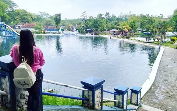 Thumbnail Berita - Kalah Bersaing, DPRD Lumajang Minta Harga Tiket Masuk Selokambang Diturunkan