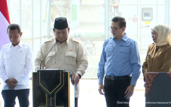 Thumbnail Berita - Prabowo Resmikan Smelter Emas Freeport Gresik: Tonggak Baru Hilirisasi Indonesia