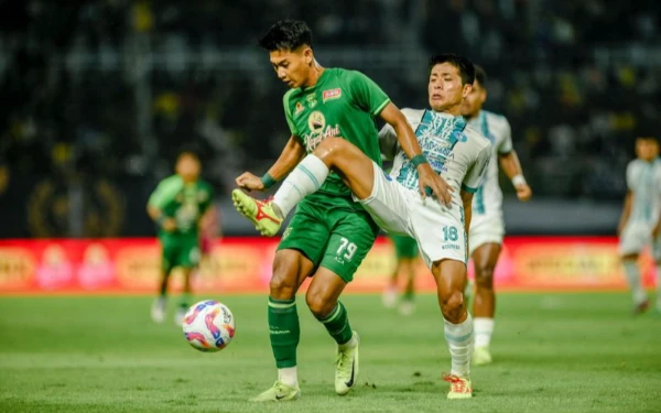 Thumbnail Kondisi Malik Risaldi Mulai Membaik Siap Tampil Bela Persebaya Lawan Persija