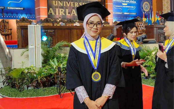 Thumbnail Cerita Yulia Mega Alumni Bahasa Unair yang Berhasil Raih LPDP di Australia